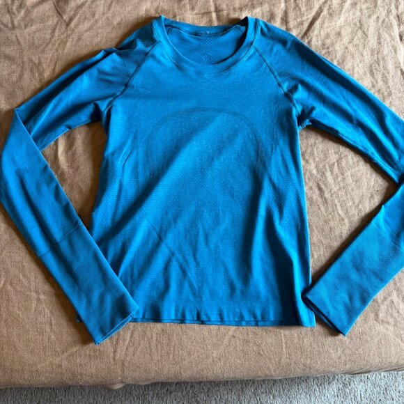 Lululemon Blue Swiftly Long Sleeve Crop Shirt Top Size 6 Small - Picture 2 of 3